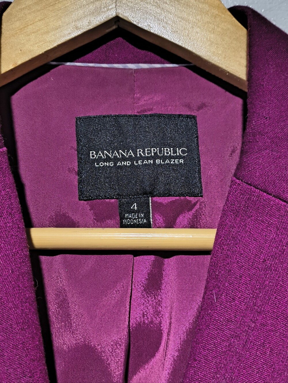 Banana Republic Long and Lean Single Button Blazer Magenta Berry Purple Size 4 - Picture 4 of 16